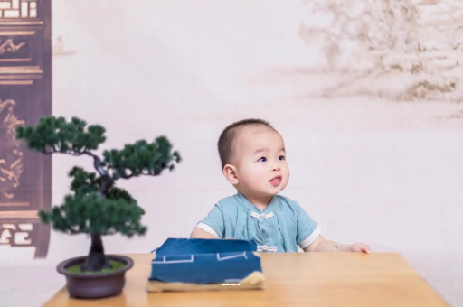 广东宝宝总是抠鼻子